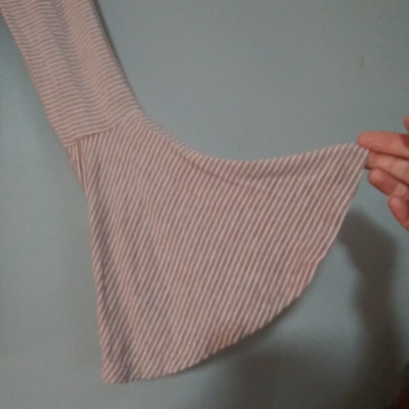 American Eagle Soft and Sexy Mauve and White Striped Bell Sleeve Shirt Small - Picture 3 of 11